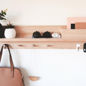 JKS Wall Mounted Wooden Key Holder, Storage Shelf with Hooks, Entryway Organiser, Natural Wood